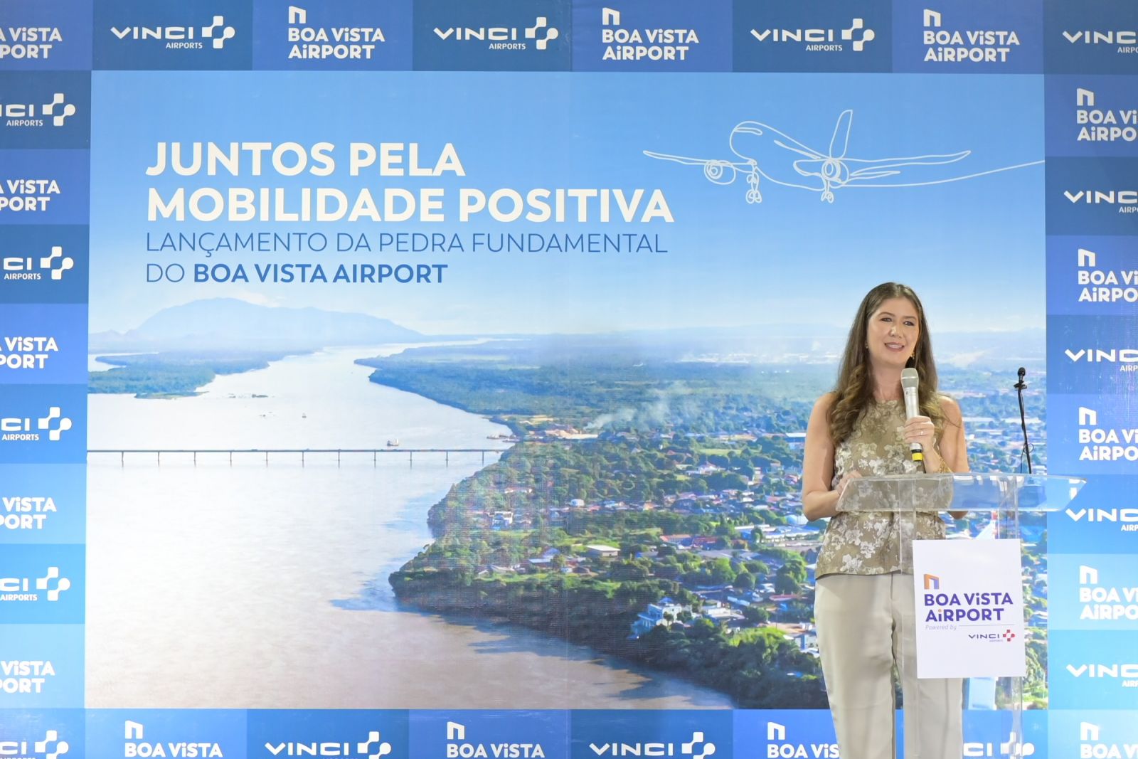 Karen Strougo da Vinci Airports no lançamento da obra  em Boa Vista